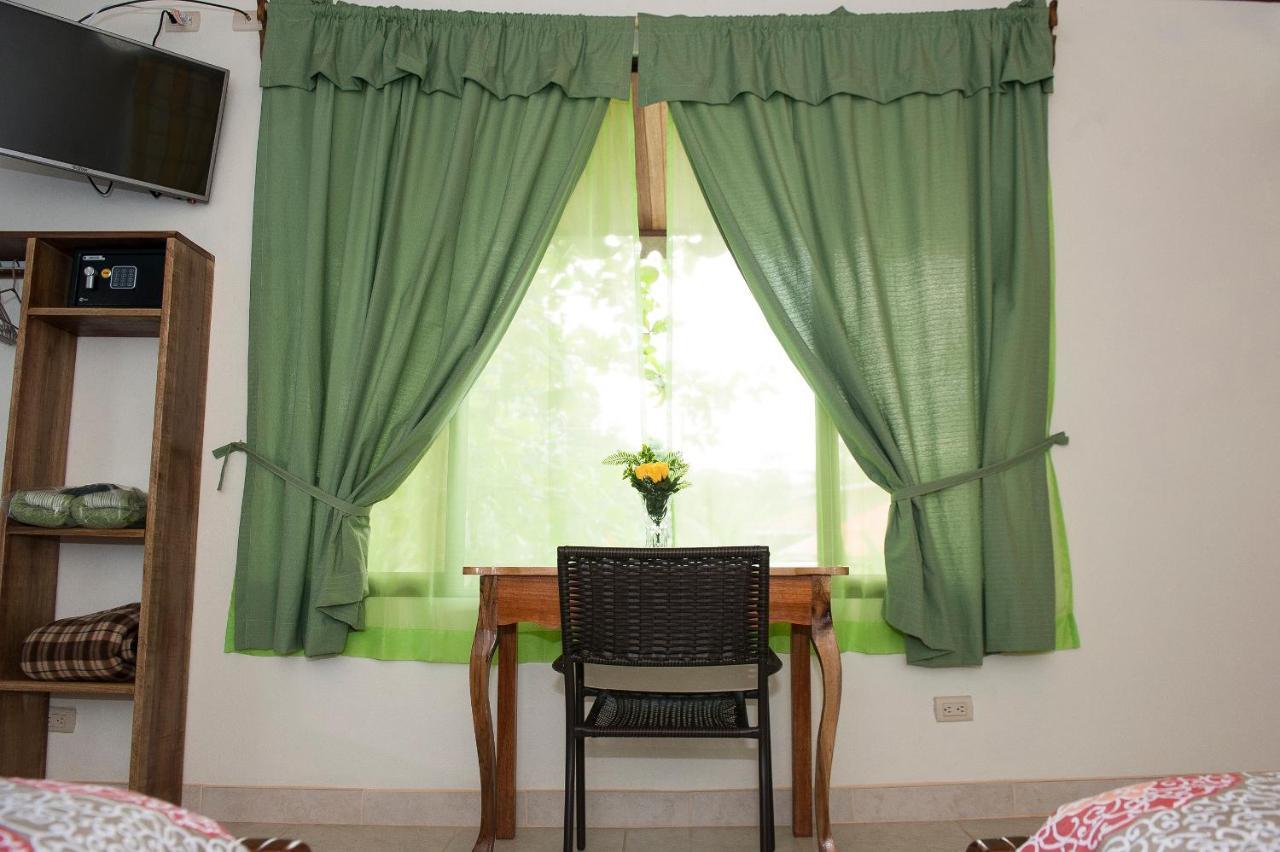 Hotel Sunshine Caribe Puerto Viejo de Talamanca 外观 照片