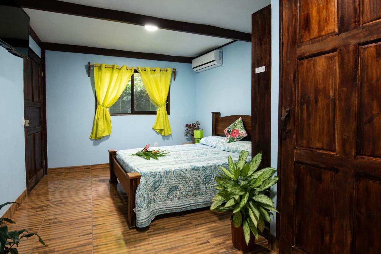 Hotel Sunshine Caribe Puerto Viejo de Talamanca 外观 照片